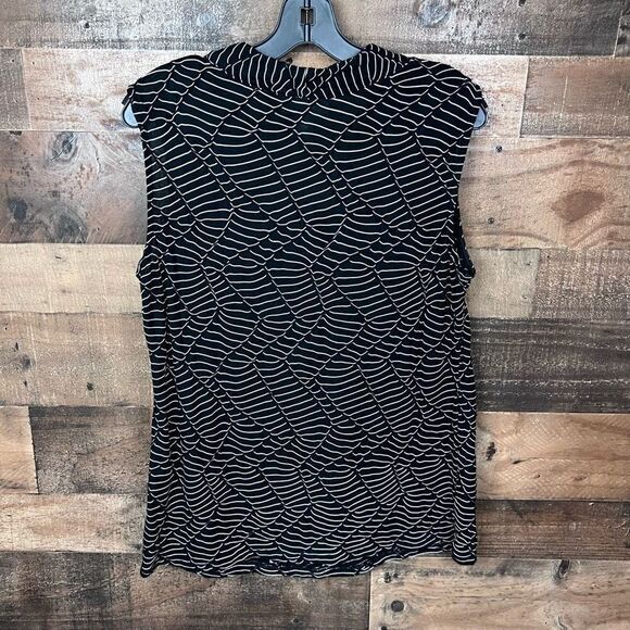 Dana Buchman Blouse V Neck Black White Textured Leaf Print Sleeveless Large - Picture 8 of 9